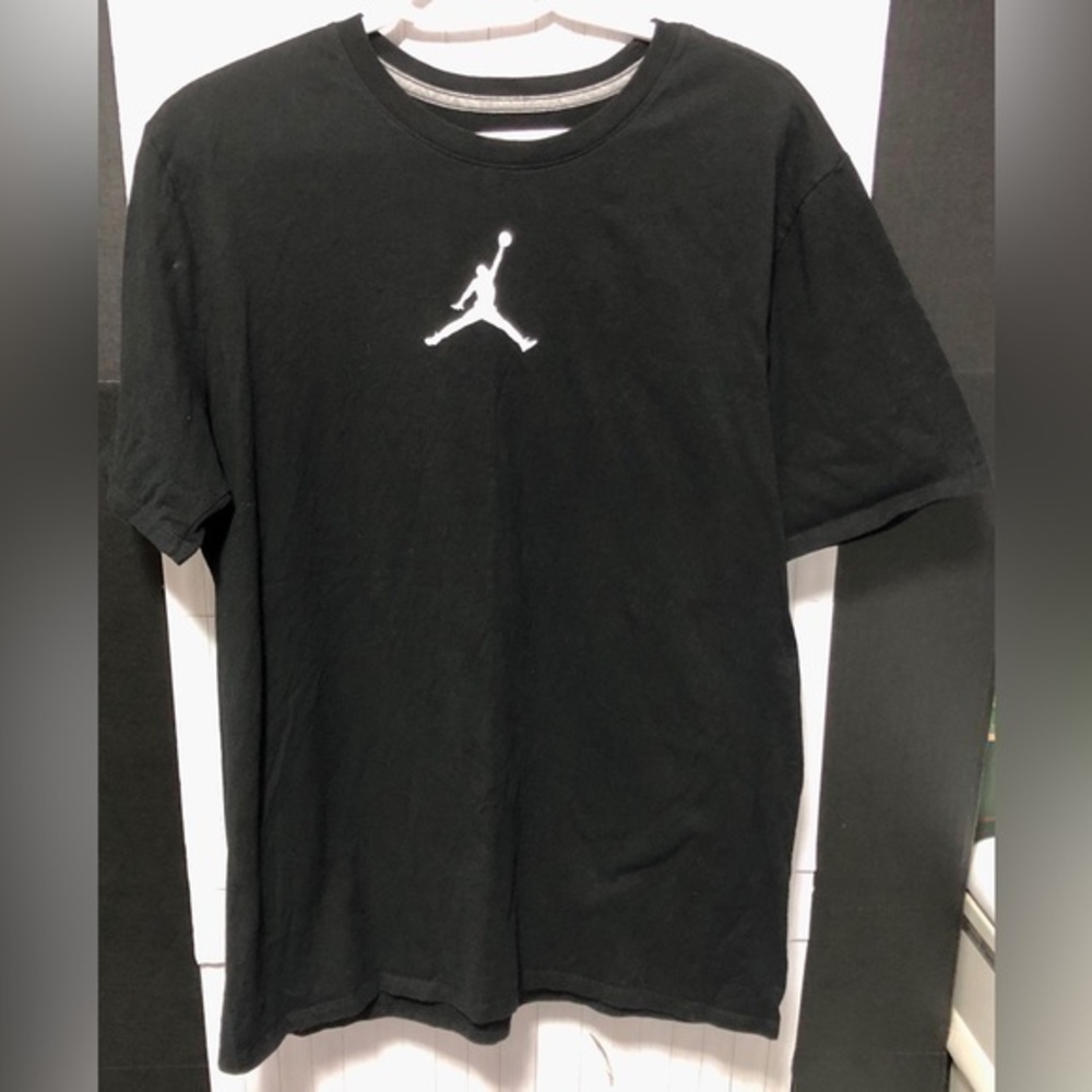 🪽Nike Jordan Black w/ White Jump-man T-shirt